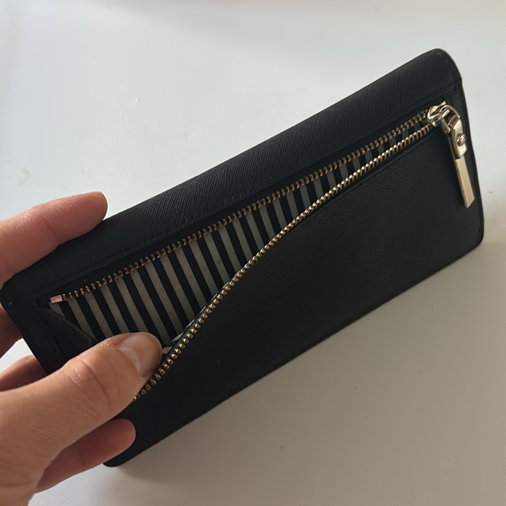 Kate spade saffiano leather wallet - Picture 4 of 4